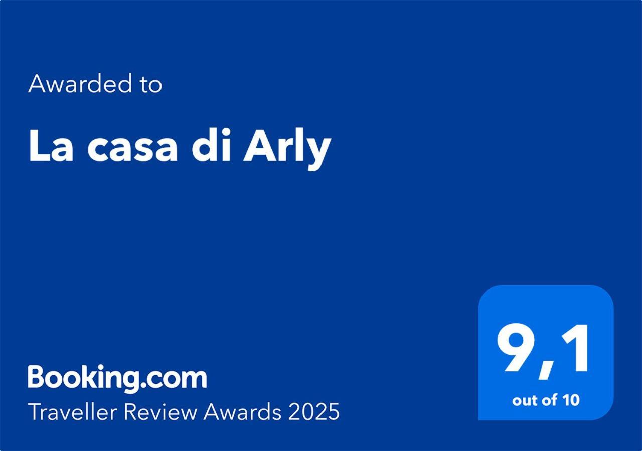 La Casa Di Arly Apartment ออลเบีย ภายนอก รูปภาพ